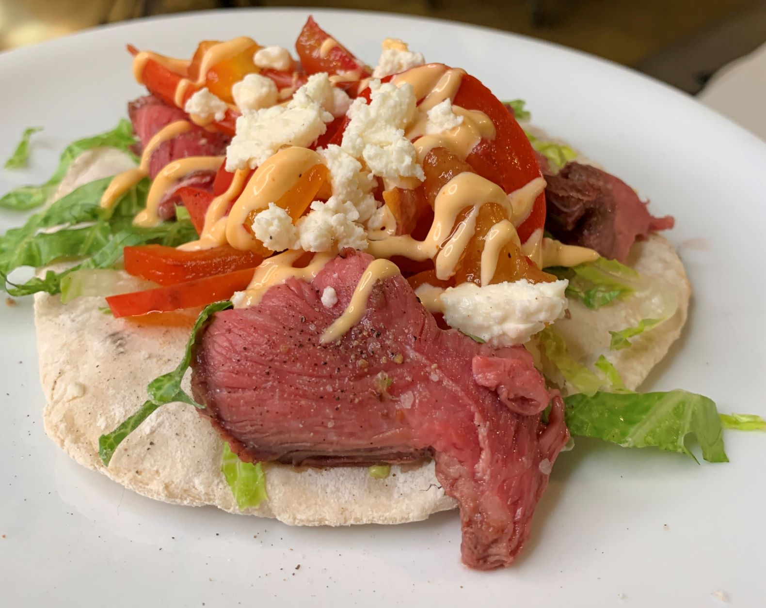 Grilled Steak Pita with Ginger and Garlic Sauce